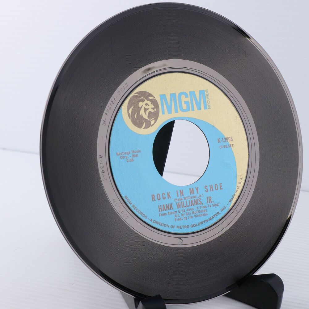 Hank Williams Jr. – It's All Over But The Crying / Rock In My Shoe 45 rpm Record - Picture 11 of 16